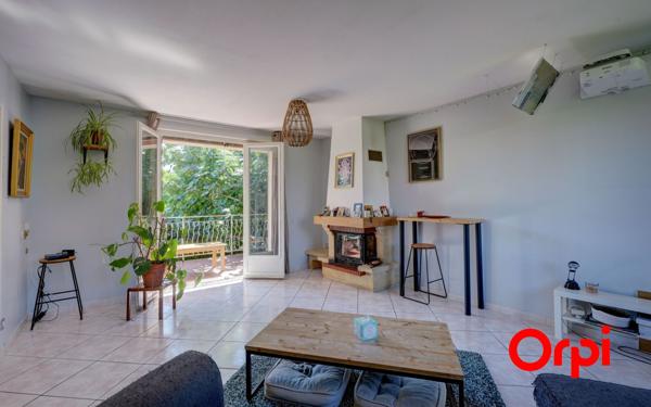 Maison à vendre    4 pièces •  Saint-Genis-Laval