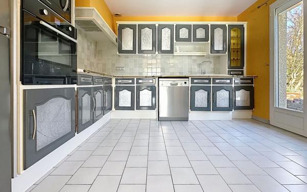 Maison à vendre    4 pièces •  Mornant