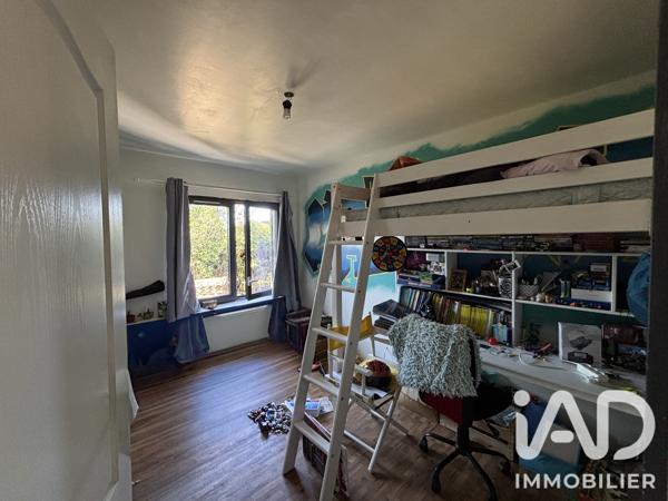 Maison à vendre 4 pièces 120 m² Saint-Mamet-la-Salvetat