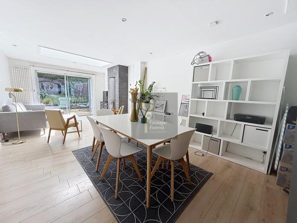 Très jolie maison 1930, 3 chambres avec son adorable jardin sud à 7 mn à pied du tram