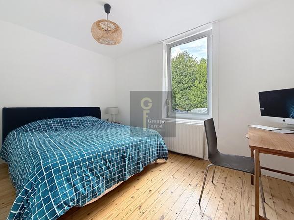 Très jolie maison 1930, 3 chambres avec son adorable jardin sud à 7 mn à pied du tram