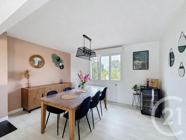 Maison à vendre  6 pièces - 135 m 2   PLOUMAGOAR  - 22