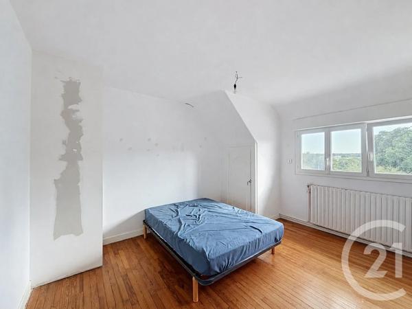 Maison à vendre  6 pièces - 135 m 2   PLOUMAGOAR  - 22