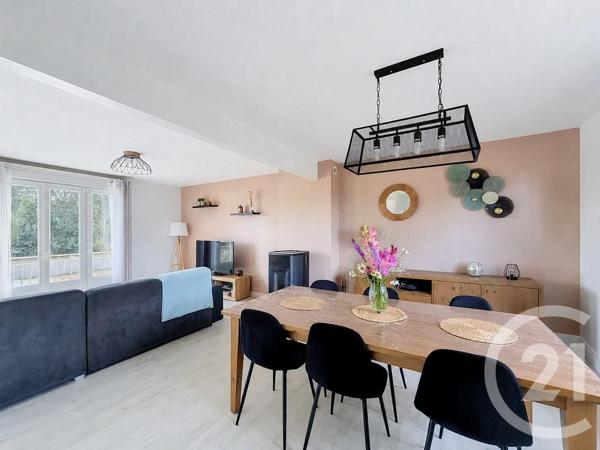 Maison à vendre  6 pièces - 135 m 2   PLOUMAGOAR  - 22
