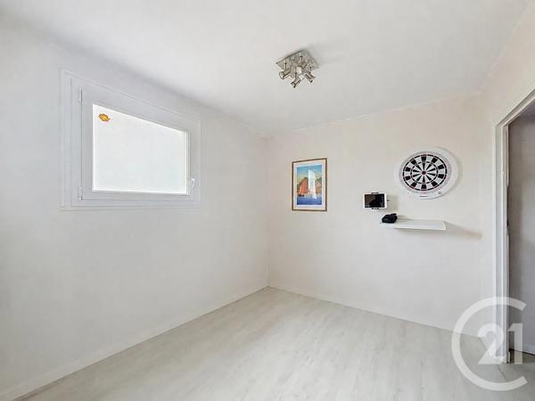Maison à vendre  6 pièces - 135 m 2   PLOUMAGOAR  - 22