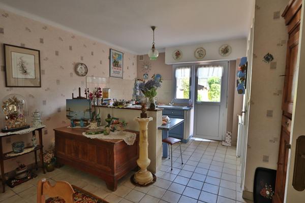 Maison en centre-ville, 3 chambres, jardin clos et garage - 75 m² habitables