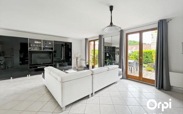 Maison à vendre    8 pièces • 123 m2 Verneuil-en-Halatte