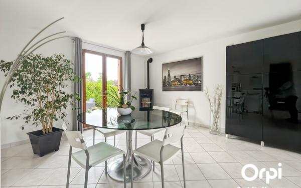 Maison à vendre    8 pièces • 123 m2 Verneuil-en-Halatte