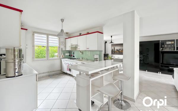 Maison à vendre    8 pièces • 123 m2 Verneuil-en-Halatte