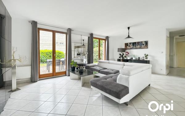 Maison à vendre    8 pièces • 123 m2 Verneuil-en-Halatte