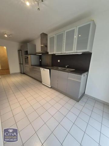 Appartement à louer 3 pièces 98.67m² Cambrai (59400)