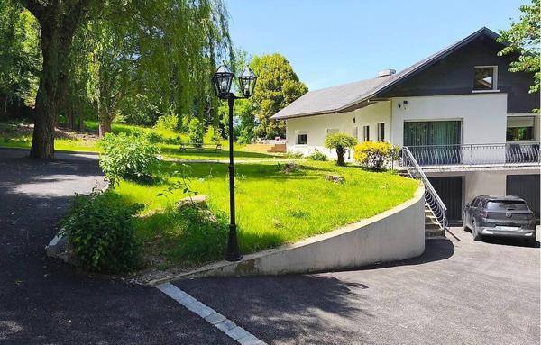 Maison de 246 m²
