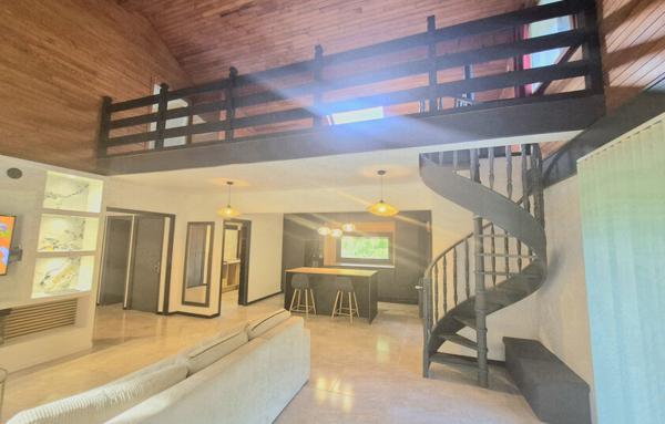 Maison de 246 m²