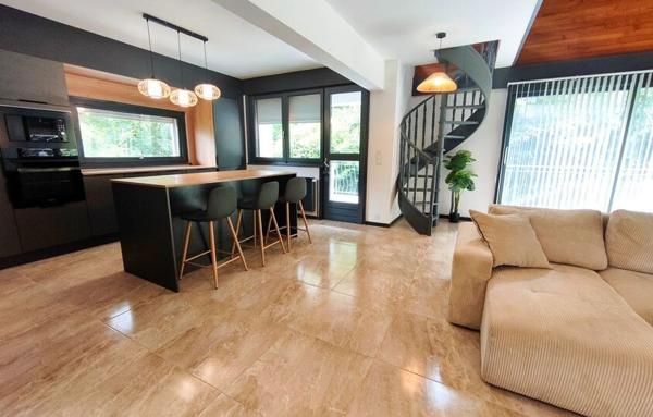 Maison de 246 m²