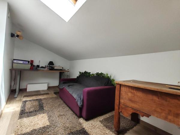 Maison de campagne, ses dépendances et son terrain de 2.13Ha