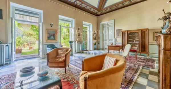 Hôtel particulier en plein cœur de L’Isle-sur-la-Sorgue,.