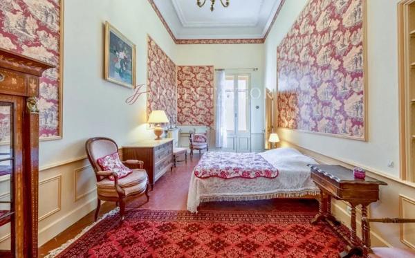 Hôtel particulier en plein cœur de L’Isle-sur-la-Sorgue,.