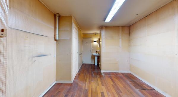 Appartement
         7 pièces
        - 145 m² Bien prestige 600 000 € *