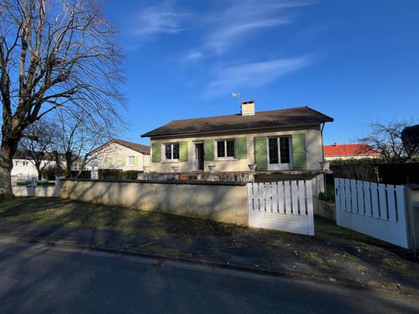 Maison Fontaine Le Comte 7 pièces de 115m²