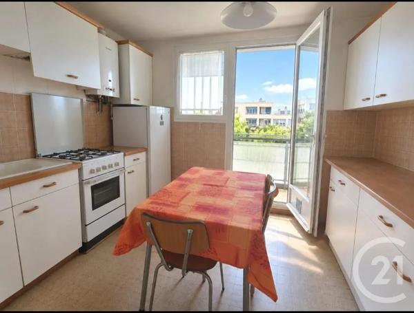 Appartement T3 à vendre  3 pièces - 56,35 m 2   LA CIOTAT  - 13
