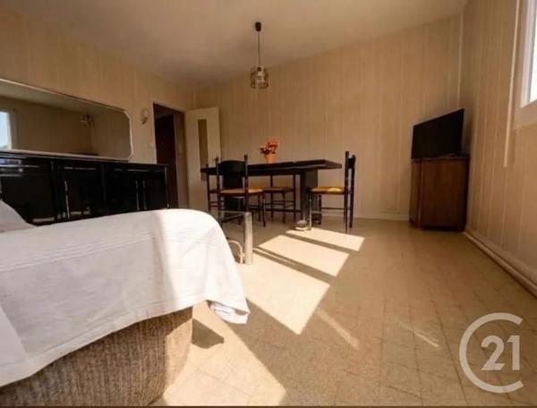 Appartement T3 à vendre  3 pièces - 56,35 m 2   LA CIOTAT  - 13
