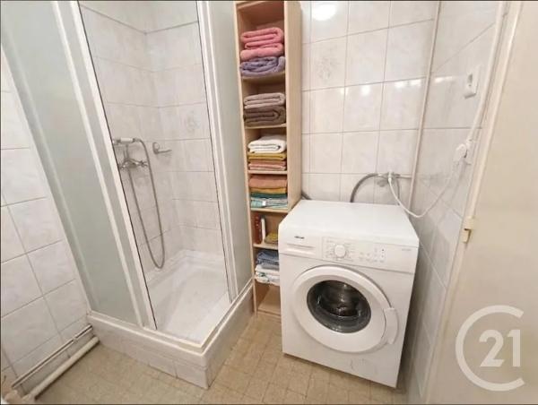 Appartement T3 à vendre  3 pièces - 56,35 m 2   LA CIOTAT  - 13