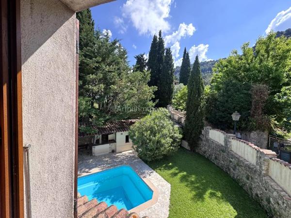 Vente Maison 7 pièces 185 m2 à Saint-Martin-du-Var
