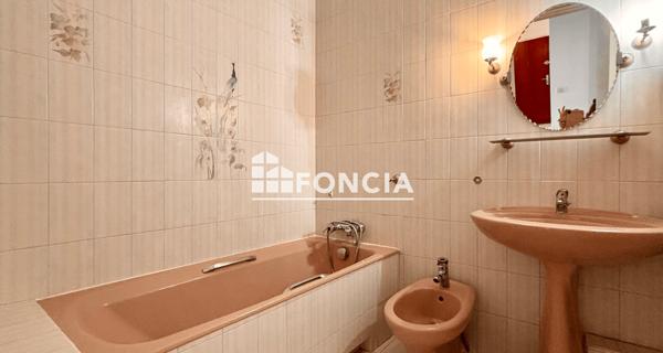 À vendre Appartement 4 pièces 73.76 m² - La Londe-les-maures 83250