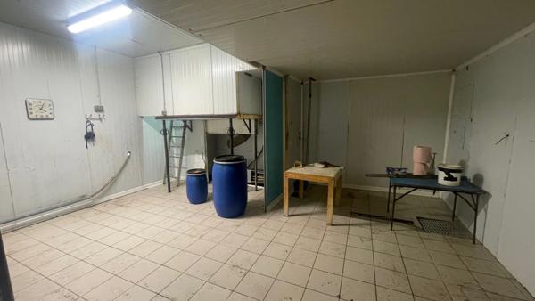 Local/bureau 950 m² à vendre GOUAREC (22)