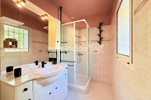 Maison à vendre 6 pièces de 153,02 m² à Tourrettes