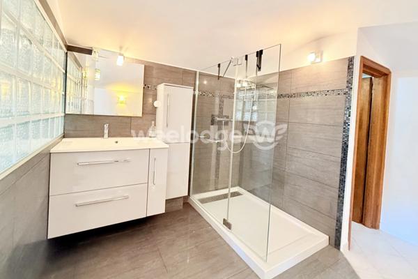 Maison à vendre 6 pièces de 153,02 m² à Tourrettes