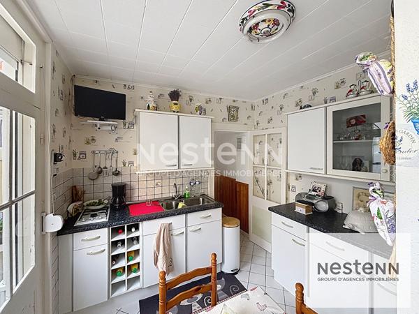 Maison de 115 m2 comprenant 4 chambres + cour située à CALAIS THÉÂTRE