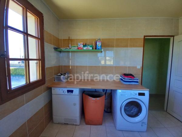 Maison à vendre 9 pièces proche de PIERRE DE BRESSE (71)