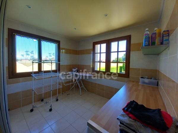 Maison à vendre 9 pièces proche de PIERRE DE BRESSE (71)