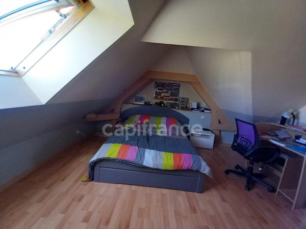 Maison à vendre 9 pièces proche de PIERRE DE BRESSE (71)