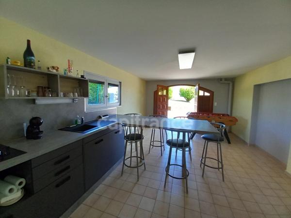 Maison à vendre 9 pièces proche de PIERRE DE BRESSE (71)