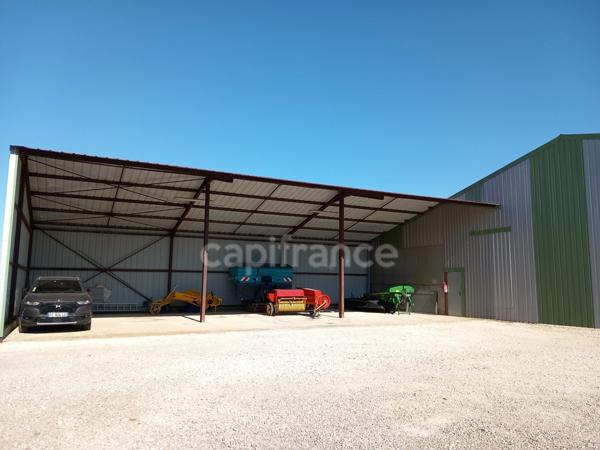 Maison à vendre 9 pièces proche de PIERRE DE BRESSE (71)