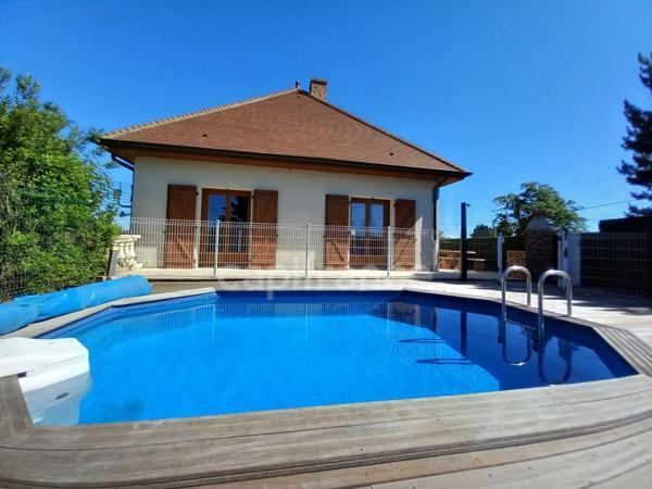 Maison à vendre 9 pièces proche de PIERRE DE BRESSE (71)