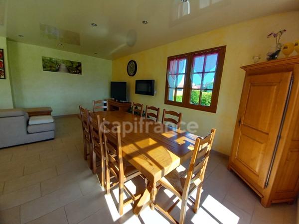 Maison à vendre 9 pièces proche de PIERRE DE BRESSE (71)