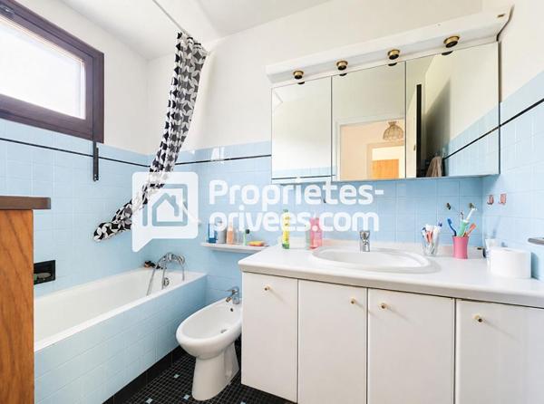 Maison Albertville 13 pièces 182 m2