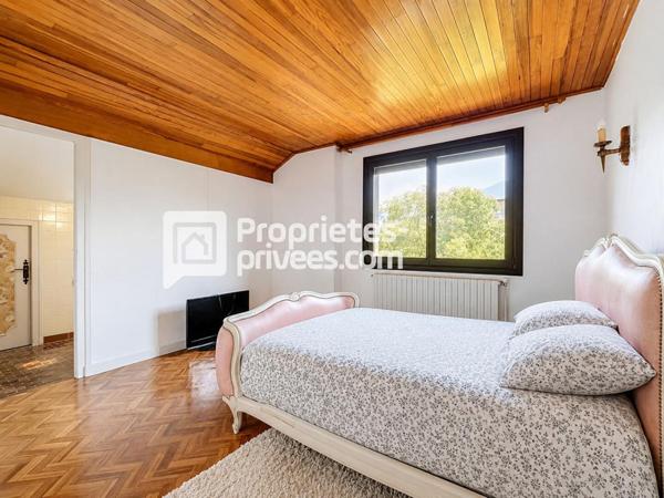 Maison Albertville 13 pièces 182 m2