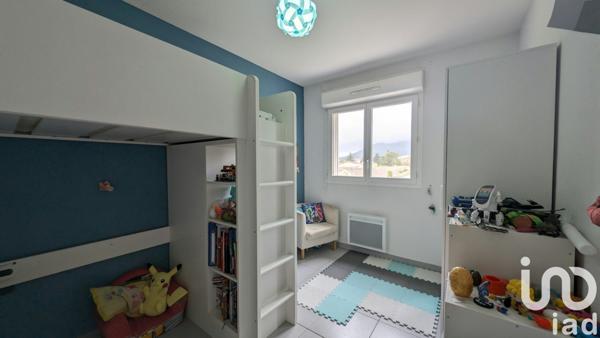 Maison 4 pièces de 78 m² à Cuges-les-Pins (13780)