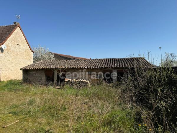 À saisir rapidement : Grange à rénover avec un potentiel incroyable !