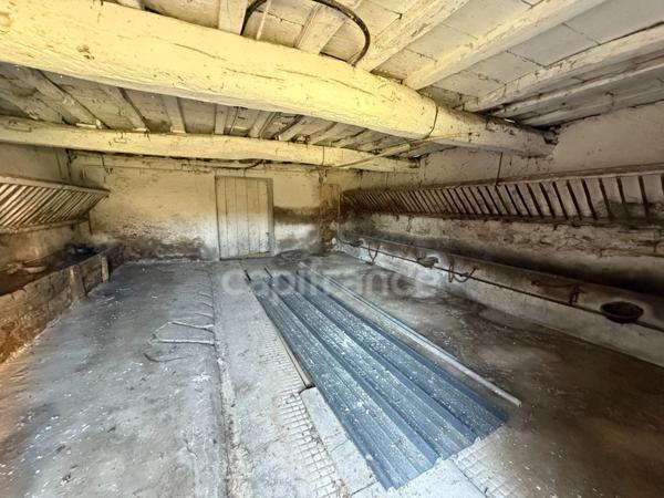 À saisir rapidement : Grange à rénover avec un potentiel incroyable !