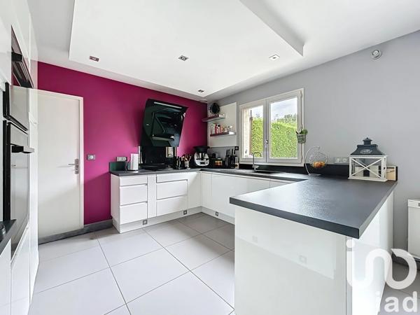 Maison à vendre 5 pièces 153 m² Roissy-en-Brie