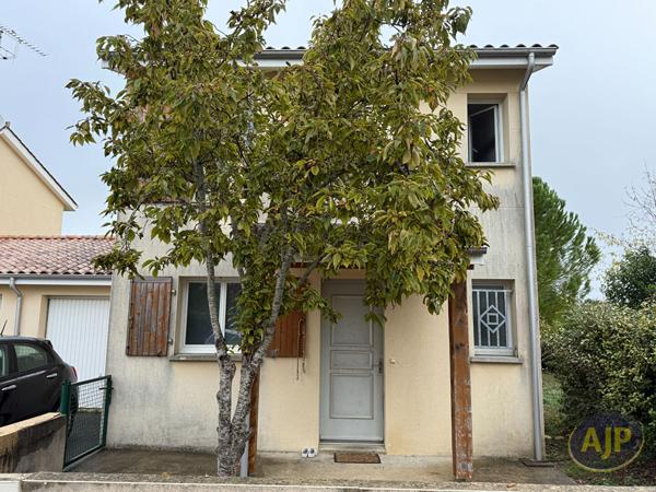 Maison à vendre Saint Jean D Angely - 4 pièces, 83m² avec 3 chambre(s) à 122 590€ - AJP Immobilier Saintes