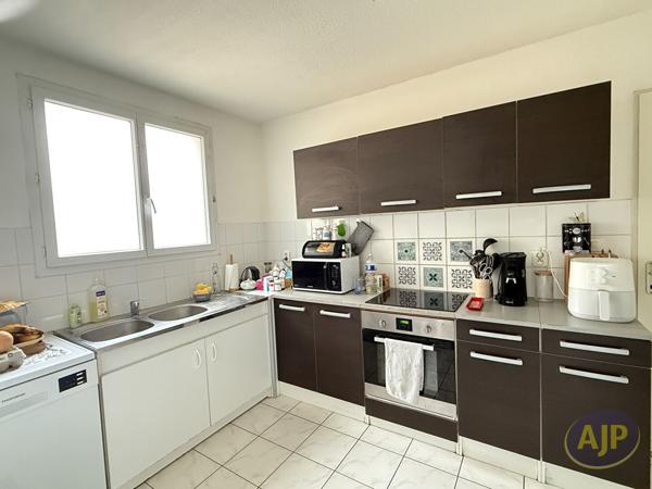 Maison à vendre Saint Jean D Angely - 4 pièces, 83m² avec 3 chambre(s) à 122 590€ - AJP Immobilier Saintes