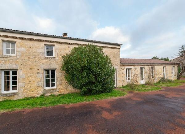 Maison à vendre    7 pièces •  La Tremblade