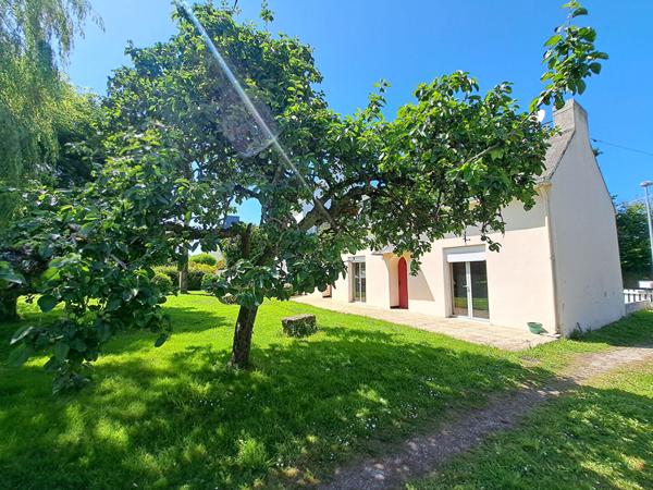 Concarneau - Maison entrée de ville proche commerces et voie verte.
