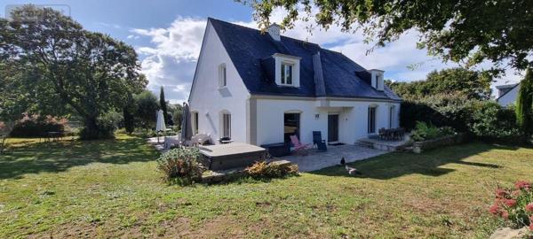 Maison à vendre à Vannes dans le Morbihan (56000), ref : 56013-850   
Est